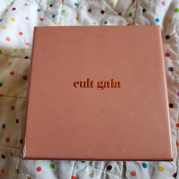 Cult Gaia Calla Earring White - Picture 6 of 9